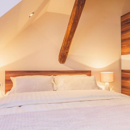 Skol Apartment S Parkiriscem Цельє Екстер'єр фото