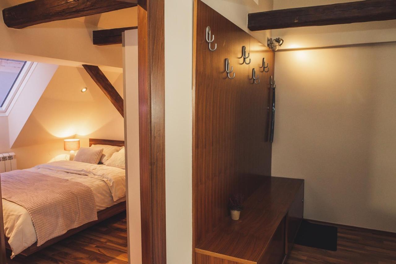 Skol Apartment S Parkiriscem Цельє Екстер'єр фото