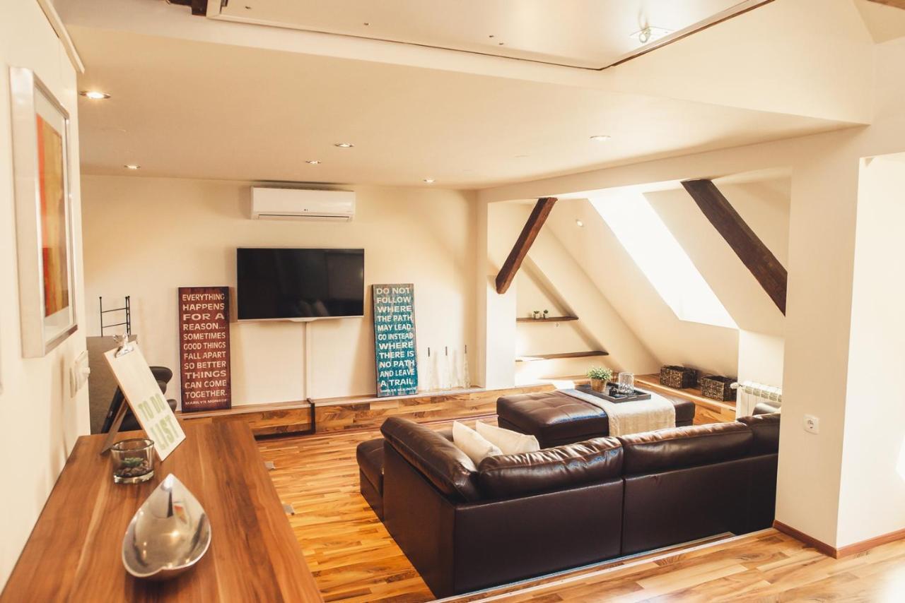 Skol Apartment S Parkiriscem Цельє Екстер'єр фото